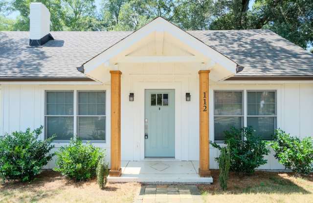 3 Bedroom, 3 Bath House in Prime Augusta Circle Location! photos photos