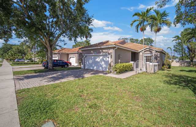 2620 E Aragon Boulevard photos photos