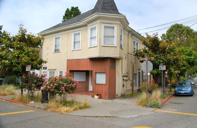 2100C Gallery 4