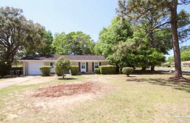 4201 Wycliff Dr - 4201 Wycliff Drive, Ferry Pass, FL 32514