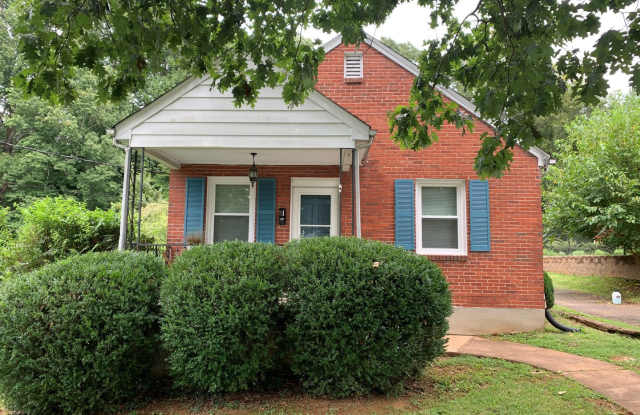 One Level Home off Fort Avenue Gallery 1