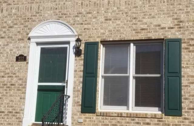 2BR/1.1BA Townhouse in Newark! - 212 Bell Ringer Court, New Castle County, DE 19702