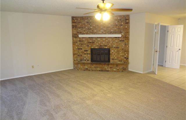 7601 Lisa Court Gallery 2