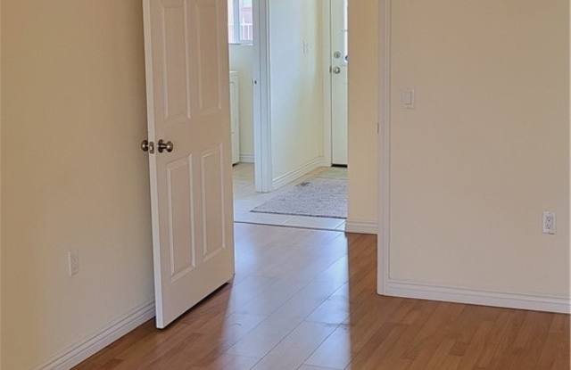 6224 Ethel Avenue Gallery 4
