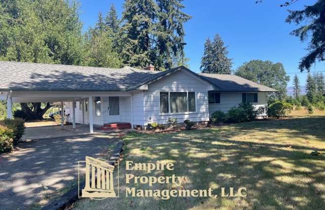 215 East Beacon Drive - 215 East Beacon Drive, Lane County, OR 97448