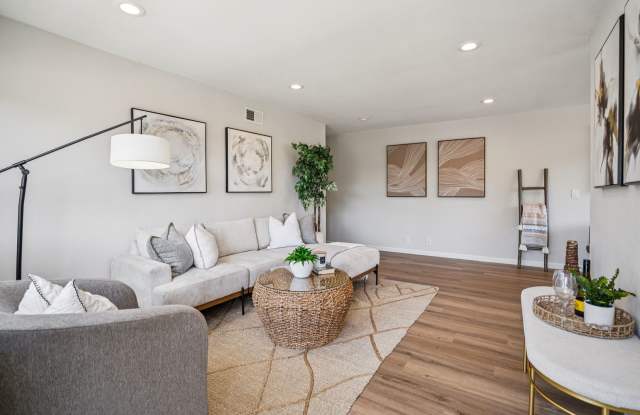 Nor Cal Realty, Inc.- 2 Bedroom/1 Bath Condo with Covered Car Port. Gallery 3