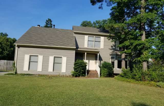Single Family Corner Lot House located in York County. - 201 Castellow Court, York County, VA 23692