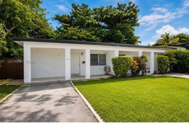 12001 W Biscayne Canal Rd photos photos