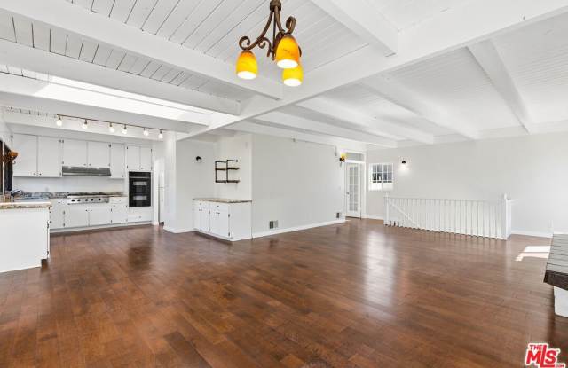 3900 Pacific Ave unit: 1 photos photos