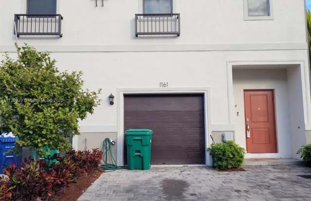 1161 SW 8th Ave - 1161 Southwest 8th Avenue, Florida City, FL 33034