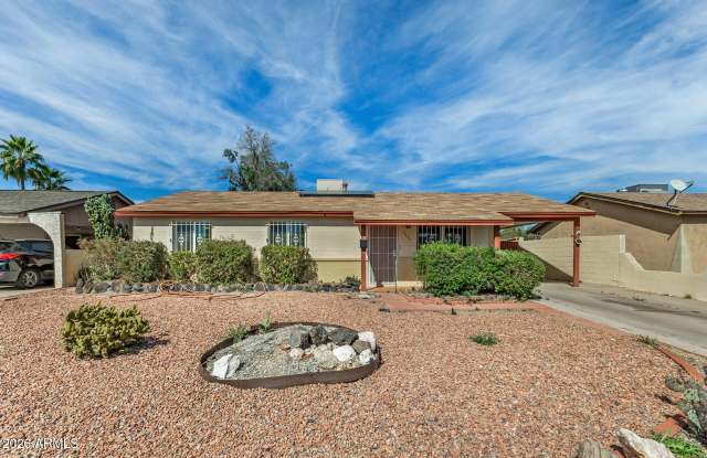 3234 E FRIESS Drive photos photos