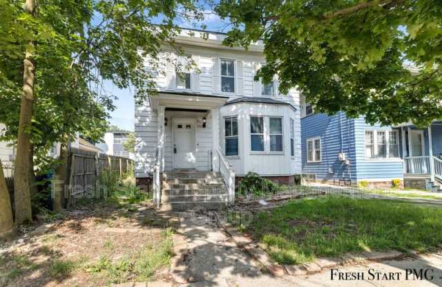 418 Locust St photos photos
