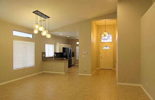 1679 Clovercrest Ct Gallery 3