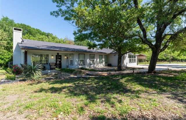1435 Pioneer Lane photos photos