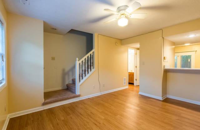 704 Sherwood Hills Gallery 4