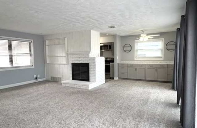 Cozy 3 Bedroom Beachside Home! Gallery 4