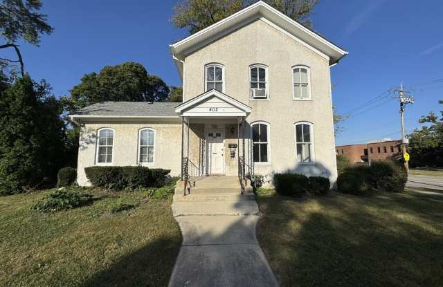 402 Joliet Street - 402 Joliet Street, West Chicago, IL 60185