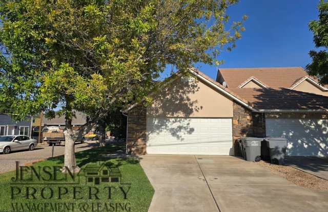 Three Bedroom Down Down photos photos