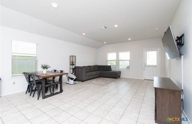 9610 Malkier Drive Gallery 3