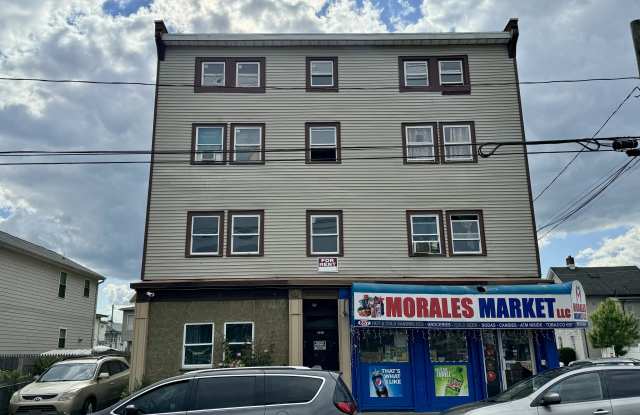 855 Kossuth Street - 855 Kossuth Street, Bridgeport, CT 06608