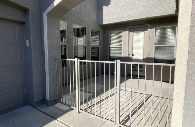 3304 E Blueridge Way Gallery 4