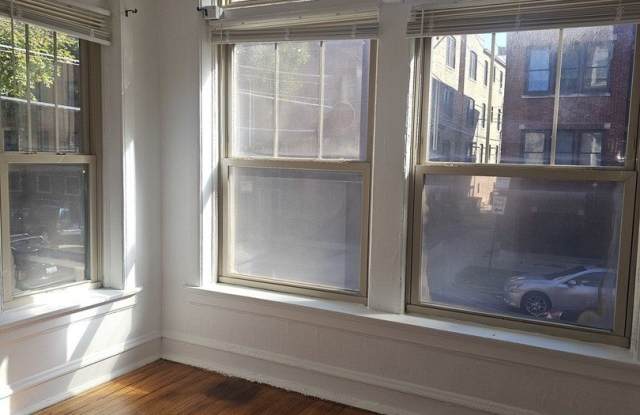 7014 S Crandon Avenue Gallery 3