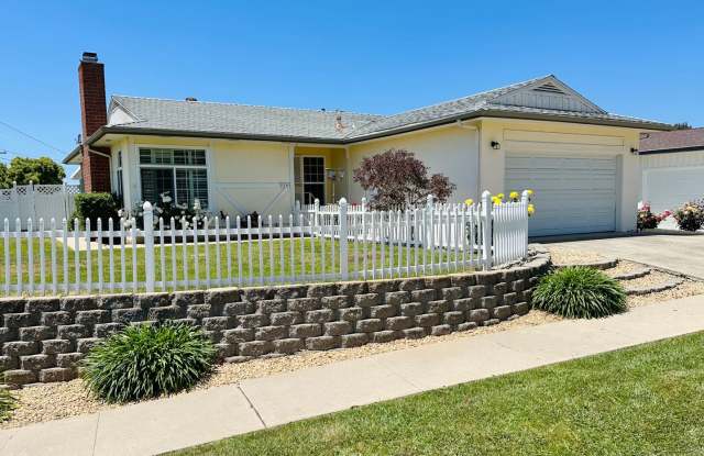 Adorable 3 bedroom in La Mesa! - 9545 Gregory Street, La Mesa, CA 91942