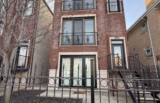 6643 W Belmont Avenue unit: 2 photos photos
