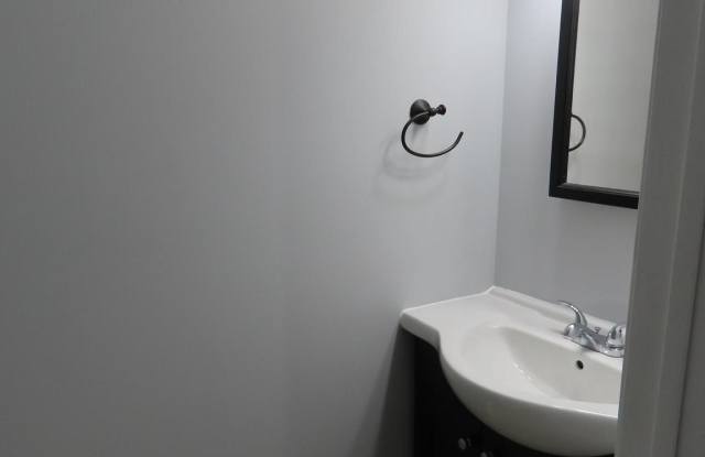16 FAIR OAKS Court Gallery 3