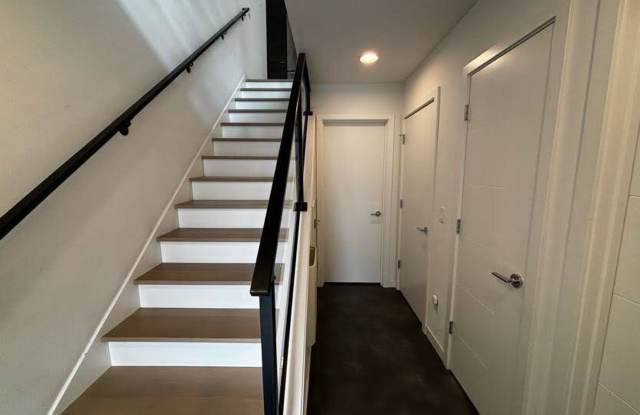 Modern Tri-Story in the heart of Capitol Hill Gallery 4