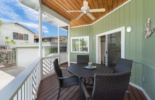 Fully Furnished 2 Bedroom, 2 Bath with Swimming Pool in Enchanted Lake Gallery 3