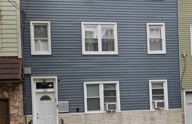 311 Lafayette Street Gallery 2