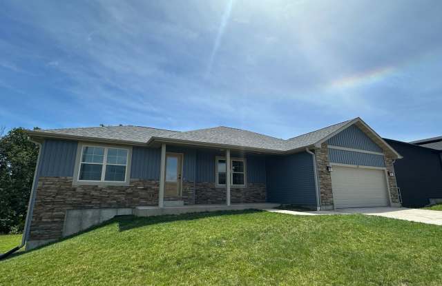 Now Accepting Applications – 5 BED 3 BATH | Summit Pass Subdivision | Waynesville School District photos photos
