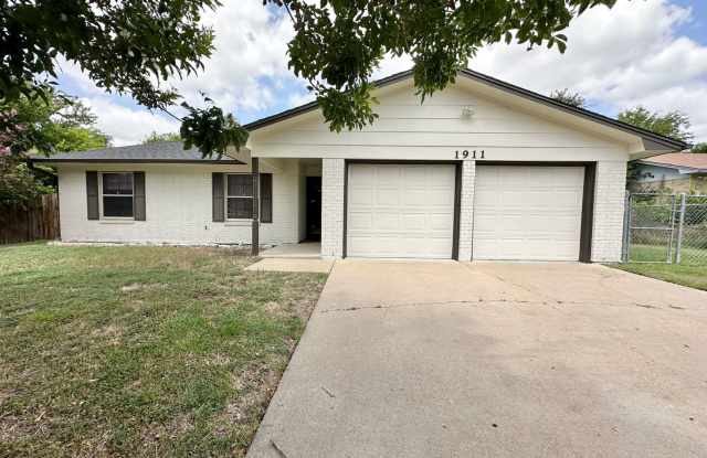 Price Drop! Available Now! Pets Accepted! photos photos