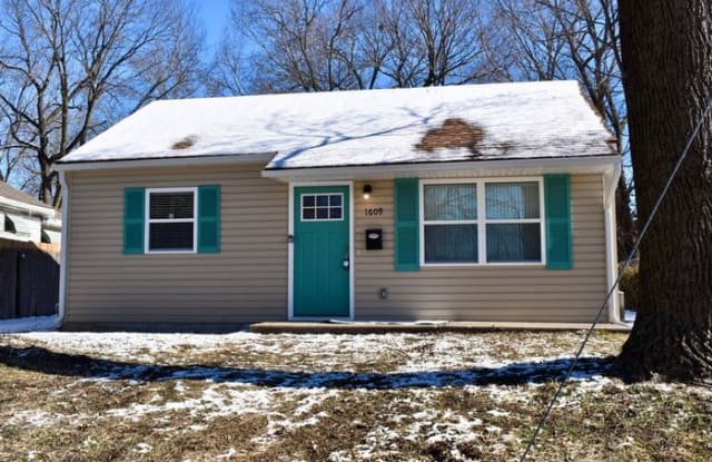 1609 South Ralston Avenue - 1609 South Ralston Avenue, Independence, MO 64052