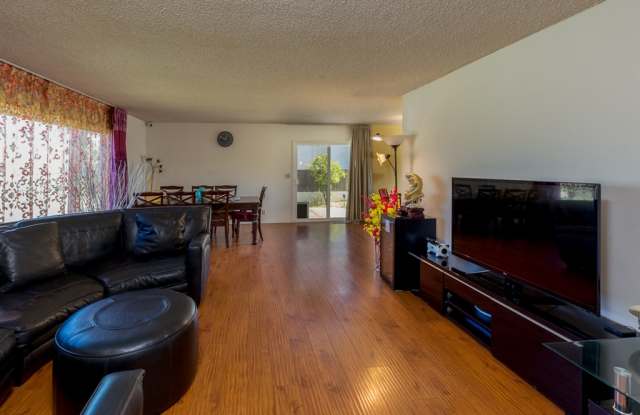 5117 Remington Rd Gallery 3