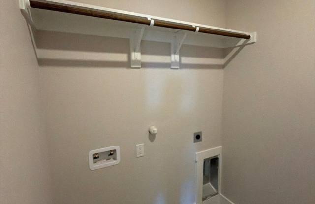 5621 San Jacinto Drive Gallery 4