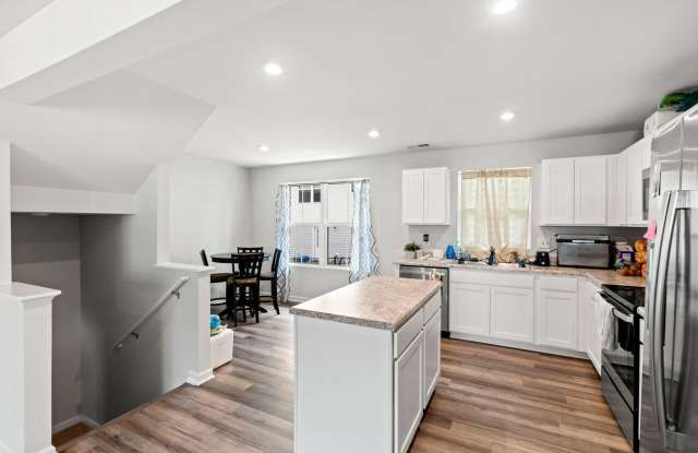 3 Bedroom 2.5 Bath Townhouse in Bluffs at Magnolia Creek community Gallery 2