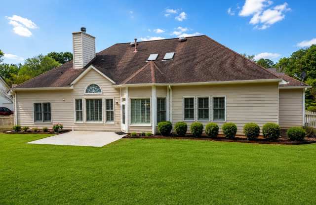 225 Lockmeade Way Gallery 3