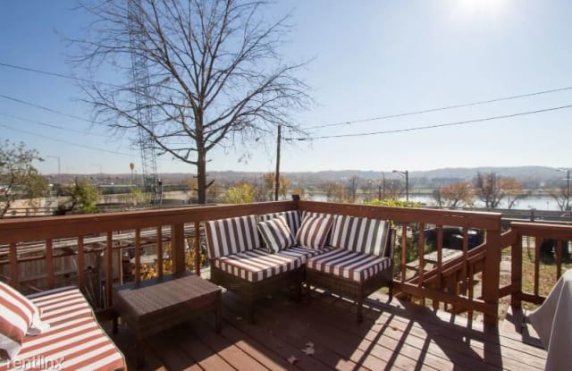 1533 K St SE - 1533 K Street Southeast, Washington, DC 20003