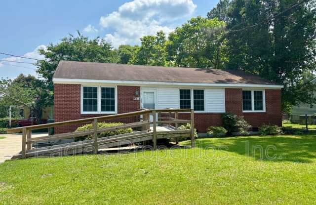 418 Dove Place photos photos