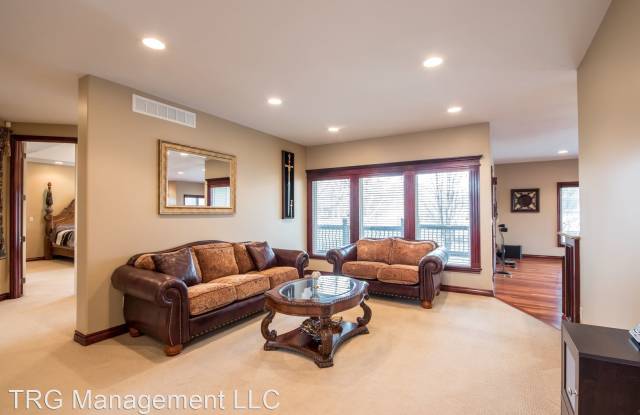 13418 E Birchwood Gallery 3