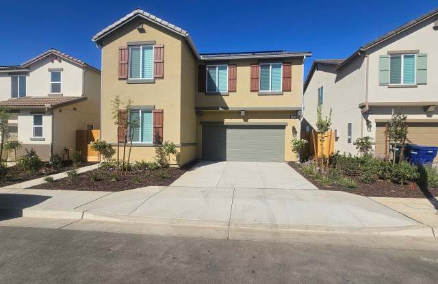 Great home in Clovis Unified School District Gallery 4