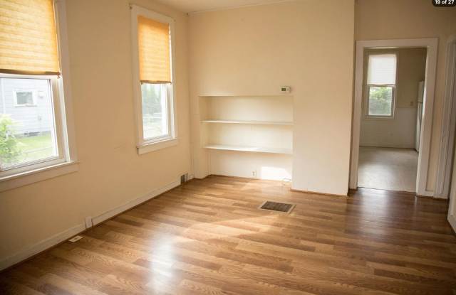 2 bedroom, 1.5  bathroom two-story home conveniently located near Bee Branch Gallery 4