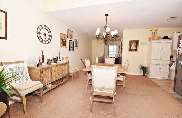 822 Portofino Place Gallery 4