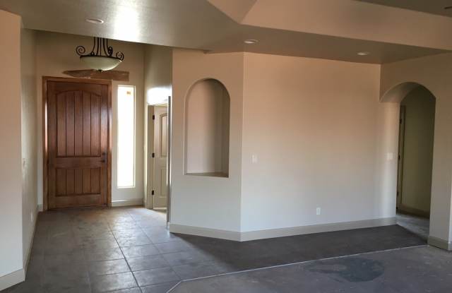 4 bedroom home in Sky Ridge Gallery 4
