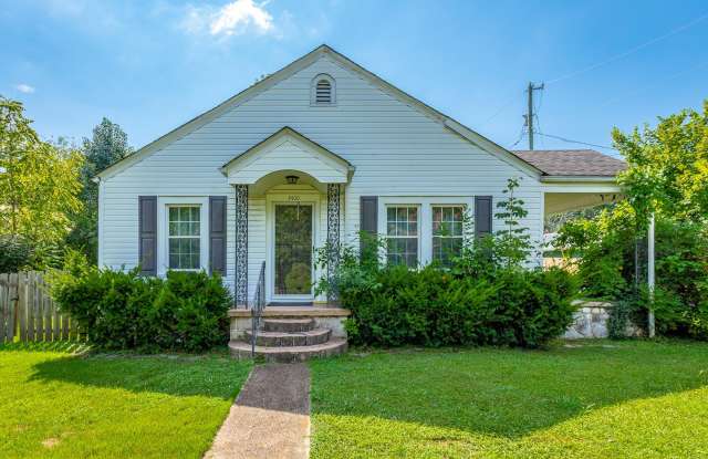 3400 Redding Road photos photos
