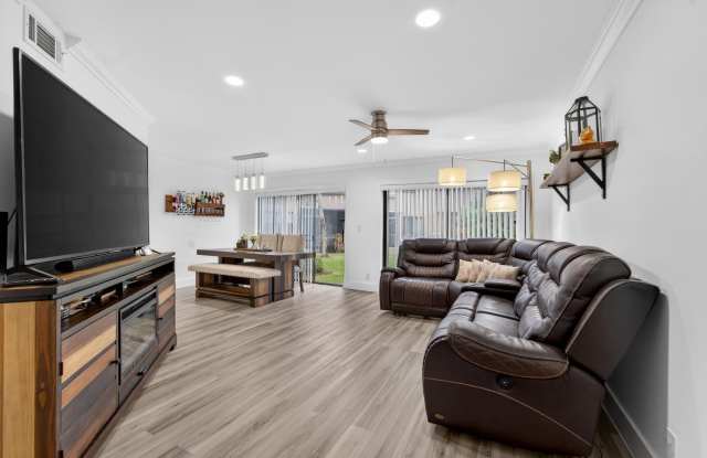 1672 Cypress Pointe Drive Gallery 4