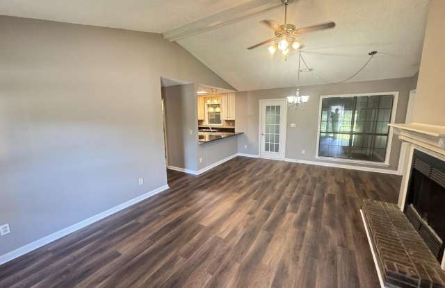 12002 Seasons Court SE Gallery 4