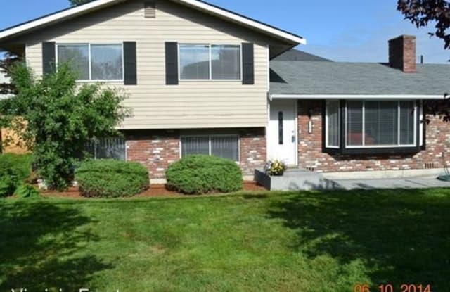 9505 7th Ave. SE - 9505 7th Avenue Southeast, Everett, WA 98208